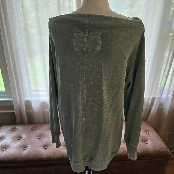 NWT, Anthropologie, wide neck, green sweater, size M - Picture 2 of 4